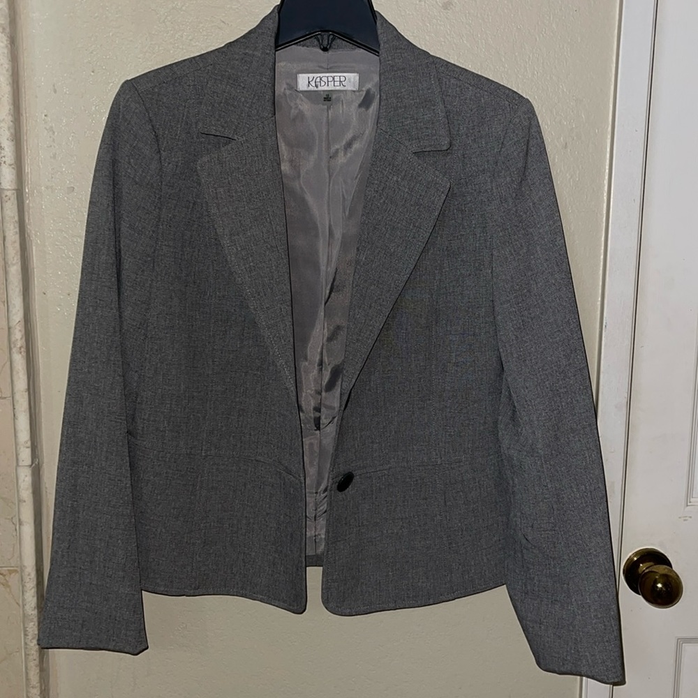 Blazer - Picture 3 of 5